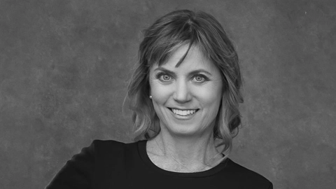Sara Parkins